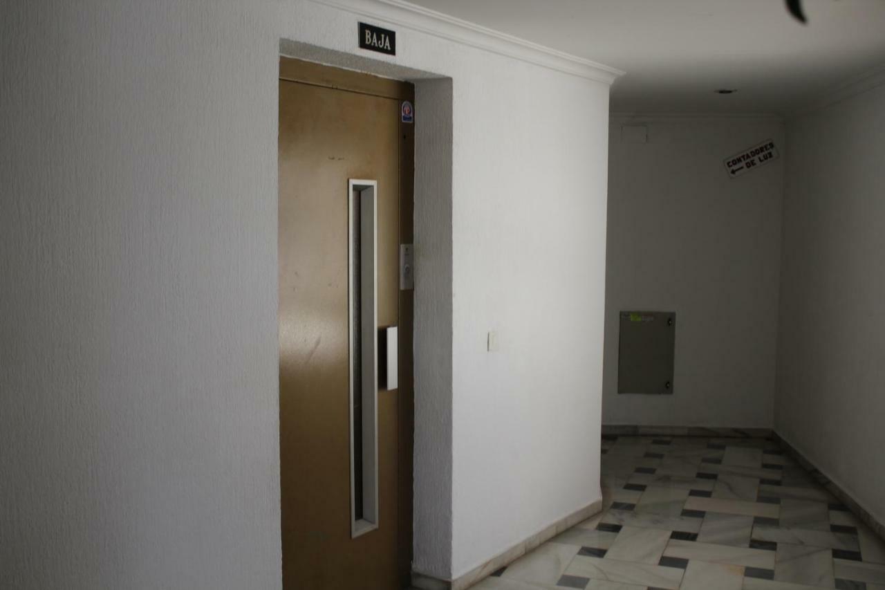 Apartamento Con Parking Gratuito มาลากา ภายนอก รูปภาพ